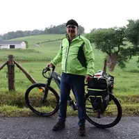 Dominique Lataste à vélo au Pays basque