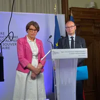 Annie Genevard, ministre de l'agriculture et Sébastien Martin, ministre délégué à l'industrie,