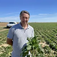 <em class="placeholder">Samuel BIgnet, agriculteur en Eure-et-Loir et Loiret, "J'ai dû réaliser sept tours d'eau sur une parcelle de be