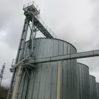 Quatre cellules de stockage spécialement dédiées au blé CRC ont été construits par le négociant agricole Suplisson. © Thierry Michel