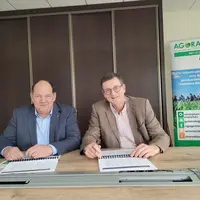 Étienne Grodet, nouveau président d'Agora, et Thierry Dupont, le président sortant.
