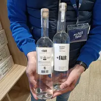 Bouteilles de vodka Fair, produite à partir de quinoa et de blé