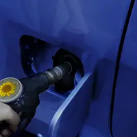 Pompe de B100, qui alimente un véhicule.