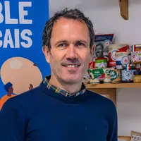 Un portrait en photo de Ludovic Brindejonc, directeur du label de commerce équitable Agri-Ethique.