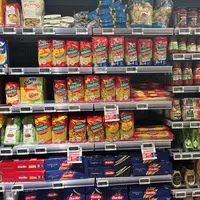 rayon de pâtes dans une supérette