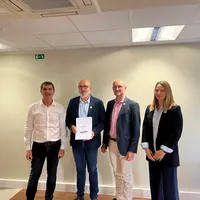De gauche à droite : Loïc Morisseau, élu NégoA et référent des projets RSE, Christophe Prouteau, président NégoA Centre-Atlantique, Antoine Pissier, p
