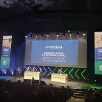 Photo de la scène avec des intervenants lors de l'assemblée générale d'Axéréal 2025 le 9 décembre à Orléans
