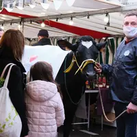 sur un marché, action de la FNPL, pour le prix du lait