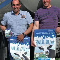JEAN-PHILIPPE VAYRE
ET VINCENT RAMES,
DEUX DES
RESPONSABLES DE
CANTAVEYLOT. Le
packaging va être
revu afin de mettre
plus en avant les
product
