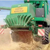 EN 2012, AU MOINS QUINZE MOISSONNEUSES-BATTEUSES DE VENDÉE
seront équipées d’un système de récupération des menues pailles.