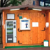 Cécile Dambry, éleveuse à la Frenaye,
en Seine-Maritime, vend environ 40 litres par jour, actuellement. "Notre
objectif est d’arriver à 100 litres.