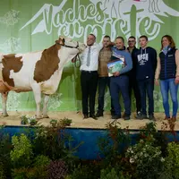 NafNaf (Joris) - Gaec Martin des Prises dans le Doubs - Championne adulte