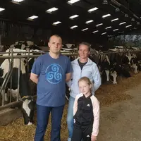 Hélène (41 ans) et Gaëtan (34 ans) avec leur petite fille Anaïs. « Nous n’avons pas hésité à frapper à toutes les portes possibles pour réussir à nous