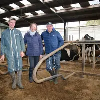William et Béatrice Guillot. « Il faut rester maître de son exploitation et bien gérer son évolution pour ne pas se dégoûter des vaches laitières. »