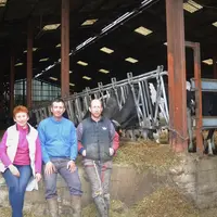 Angeline, Thierry et Emmanuel Ciapa. Les trois associés emploient un apprenti et un salarié cinq mois par an. © Ciapa