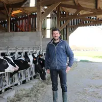 Sylvain Fioleau précise que pour la fétuque élevée, « on choisit, grâce à Herbe book, les variétés aux meilleures valeurs alimentaires, bien notées su