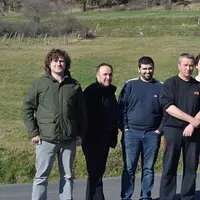 La Ferme de Lambres comprend 4 associés (V. Barbry, T. Boilot, T. Guittard, T. Massoulier), les trois derniers formant le Gaec et le premier étant seu