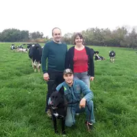Patrice, Géraldine et Thibault Andrieux, du Gaec du Grand Rozière dans l’Isère