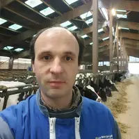 Matthieu Coignart, un des trois associés du Gaec du Champ Faubert, en Haute-Marne, en AOP brie de Meaux.