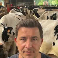 Franck Leroy, un des associés de la SCEA Blanche Bannière dans le Nord. « Aujourd'hui quand nous achetons des animaux, nous demandons des analyses pou