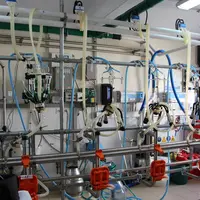 Conçue pour les bovins, caprins et ovins, la machine à traire pilote PiloTraite permet aussi de simuler la traite robotisée.