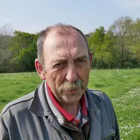 Rémy Hily, éleveur. « L’avantage, c’est que le tournesol se développe très vite. L’ensilage fournit 6 à 7 tMS/ha pour un temps en terre réduit (de mi-