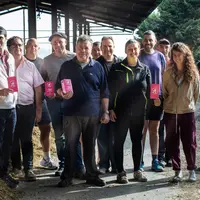 Les treize producteurs laitiers (huit exploitations) engagés dans la démarche produisent 3,5 millions de litres de lait. D'autres devraient suivre.