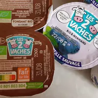 pots de yaourt et de dessert lacté de Les Prés Rient Bio, du groupe Danone.