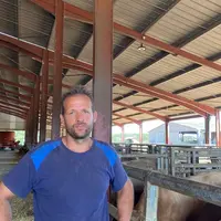 Gaël Gambade, en Gaec à Saulzais-le-Potier dans le Cher.