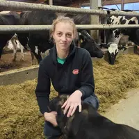 Aurélie Hudry, une des associés du Gaec Les chênes clairs, en Haute-Savoie : « Ce n'est pas que l'essai du jeune ; c'est l'essai de tous les associés,
