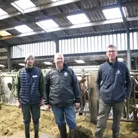 Baptiste, Laurent et Simon Cousin, du Gaec des Jonquilles dans les Ardennes