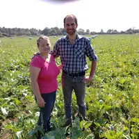 éleveurs laitiers Flore et Antoine Renoult