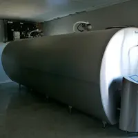 tank à lait dans une ferme laitière