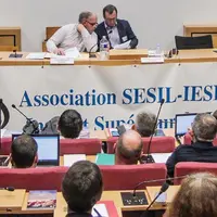 Le président de la journée, Christophe Latron (Lactalis),
et Luc Castillo (Sodiaal) ont débattu avec la salle
sur la recherche précompétitive. Ils s