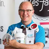 Johny Grippon, 
Directeur commercial.