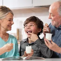 Selon des études récentes,
le manque de calcium favorise
l’augmentation de la masse
grasse. Le calcium pourrait
donc aider à limiter le 
surpoids