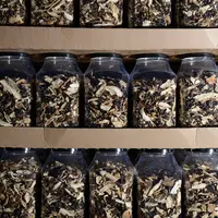 Metro a réceptionné des palettes de champignons secs Borde dans deux entrepôts au profit de repas gourmands pour soignants. © Borde