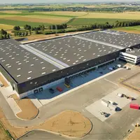 Unéal a triplé la surface de sa plateforme logistique pour accompagner la croissance de son pôle distribution. © Unéal