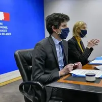 Julien Denormandie, ministre de l'Agriculture et Agnès Pannier-Runacher, ministre déléguée à l'industrie, le 29 janvier lors du comité de suivi des re