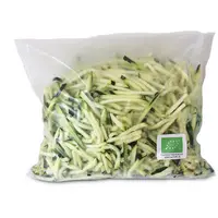 Sachets de julienne de courgettes destinés à la restauration. © Frais Émincés