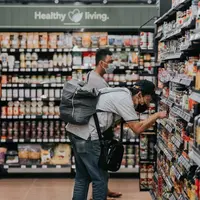 Privé de voyage, le consommateur japonais a cherché à s'évader dans les rayons. © Melanie Lin sur Unsplash