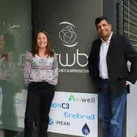 Mouli Ramani, PDG d’Aviwell et Laurie Rey, Directrice Business & Partenariats chez TWB