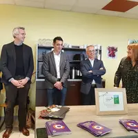 En présence du directeur France d'Ecocert et du vice-président d'Agores, la cuisine centrale de Millau a reçu le label Ecocert en cuisine niveau 2 le