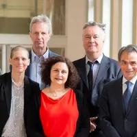 L’équipe de la médiation est composée d’un médiateur, de médiateurs délégués et d’une assistante.