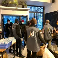 Distribution de repas via Penix et Sodexo auprès d'étudiants. © Phenix