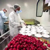UniHA est le premier réseau coopératif des acheteurs hospitaliers français. Il rassemble 917 établissements et 100 groupements hospitaliers de territo