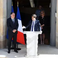 Passation de pouvoirs ce matin entre Didier Guillaume et Julien Denormandie devant le ministère de l'Agriculture. © Ministère de l'Agriculture