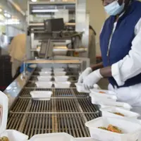 Une enveloppe de 50 M€ doit aider les petites communes à remplir les objectifs de la loi Egalim. © Cheick Saidou / ...