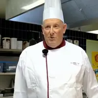 Michel Normand, chef de cuisine au collège Béranger à Péronne. © Conseil départemental de la ...