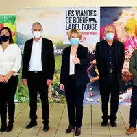 (de gauche à droite) Sébastien Vlamynck, ambassadeur Label Rouge Interbev, Xavier Lemaitre, président Interbev Hauts de France et directeur de Bigard